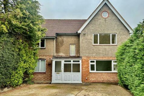 4 bedroom semi-detached house for sale