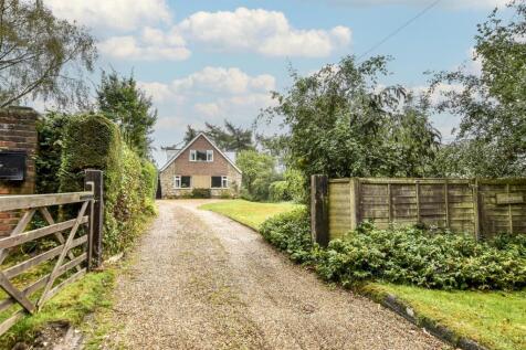 4 bedroom detached bungalow for sale