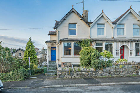 4 bedroom semi-detached house for sale