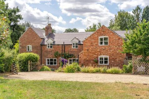 Vicarage Lane, Childswickham... 4 bed detached house for sale