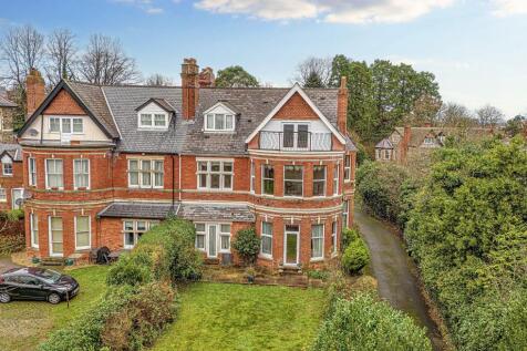 Stow Park Circle, Newport, NP20 7 bed semi