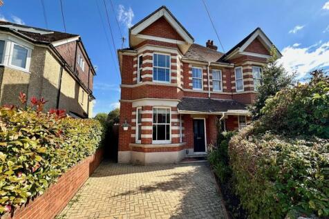 4 bedroom semi-detached house for sale