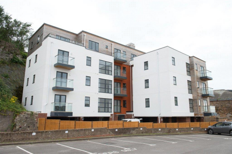 West Strand, Whitehaven CA28 2 bed apartment for sale