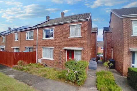 Tenth Avenue, Chester Le Street DH2 3 bed semi