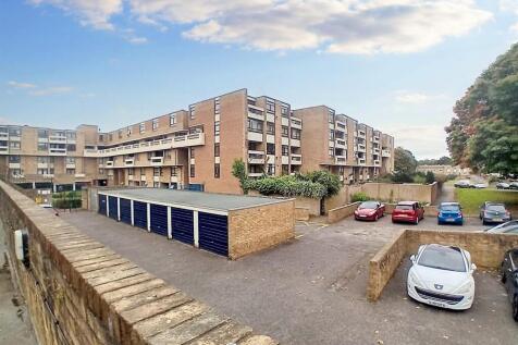 Neville Court, Washington NE37 1 bed flat for sale