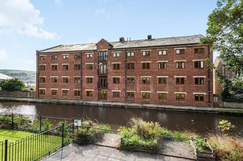 Canal Road, Riddlesden, Keighley... 1 bed flat for sale