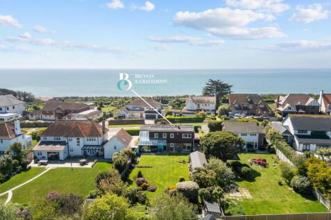 Tamarisk Way, East Preston, BN16 4 bed detached house for sale