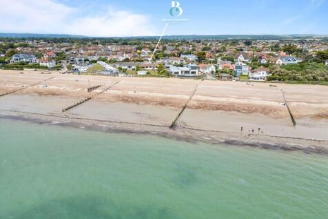 South Strand, East Preston, BN16 4 bed detached bungalow for sale