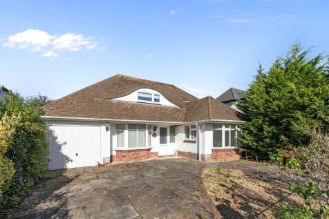 Meadway, Rustington, BN16 4 bed detached bungalow for sale