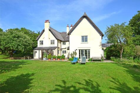 8 bedroom detached house for sale