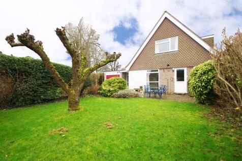 2 bedroom link detached house for sale