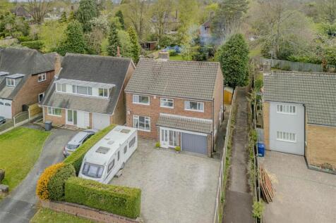 5 bedroom detached house for sale
