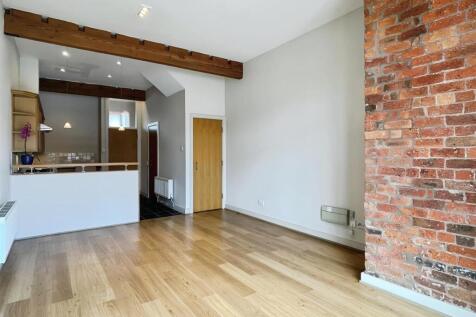 4 bedroom town house for sale
