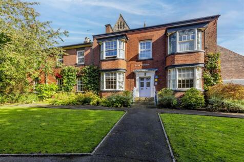 9 bedroom detached house for sale