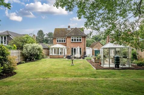 3 bedroom detached house for sale