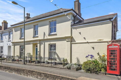 Evandon House, Wood Lane, TQ7 4 bed semi