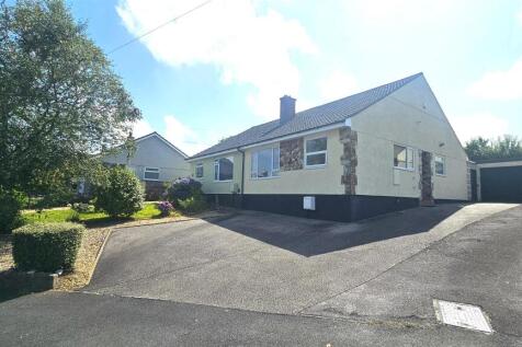 2 bedroom semi-detached bungalow for sale
