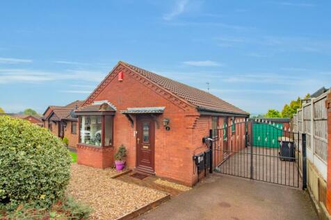 2 bedroom detached bungalow for sale