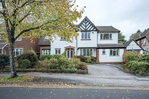6 bedroom detached house for sale