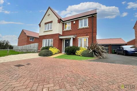 4 bedroom detached house for sale