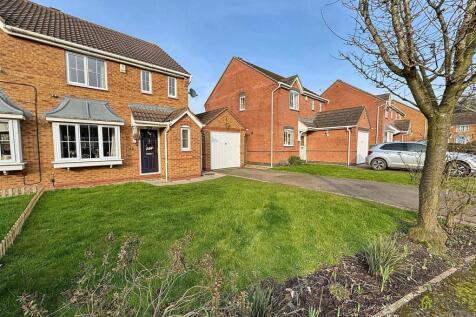 Douglas Bader Drive, Lutterworth 3 bed semi