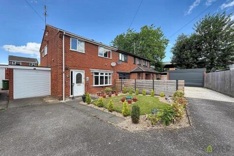 Faringdon Avenue, Lutterworth 3 bed semi