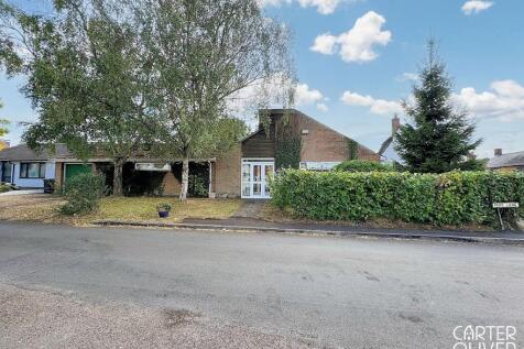 Park Lane, Walton, LE17 3 bed detached house for sale