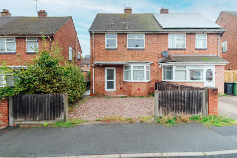 3 bedroom semi-detached house for sale