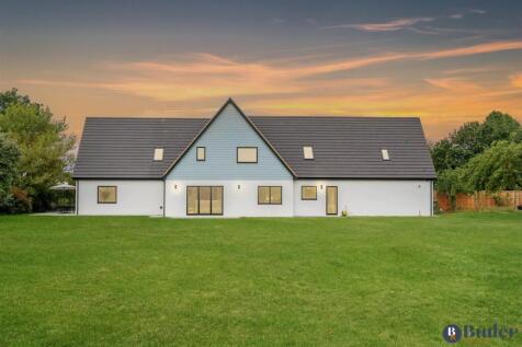 Wintringham, St. Neots 5 bed detached house for sale