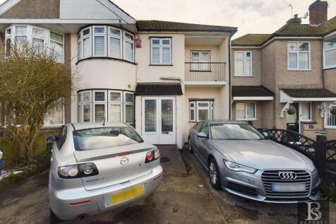 Feltham TW13 6 bed terraced house for sale