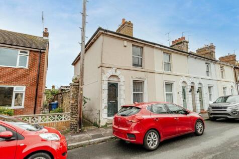 Plantation Road, Faversham, ME13 2 bed end of terrace house for sale
