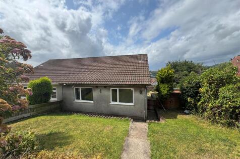2 bedroom semi-detached bungalow for sale