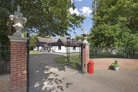 5 bedroom detached house for sale