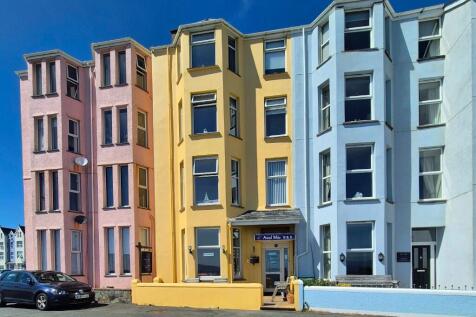 11 bedroom terraced house for sale