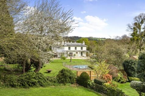 4 bedroom semi-detached house for sale