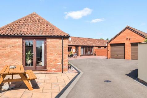 3 bedroom barn conversion for sale