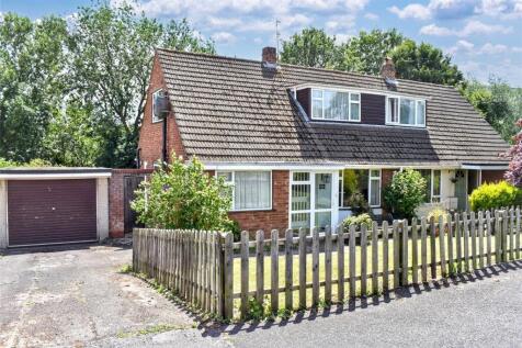 Meadow Road, Worcestershire WR14 3 bed semi