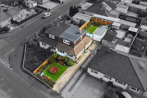 Shearwater Grove, Innsworth, Gloucester 3 bed semi