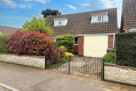 3 bedroom detached bungalow for sale