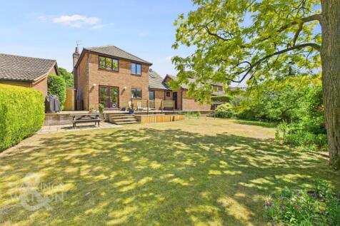 Wensum Valley Close, Hellesdon, Norwich 5 bed detached house for sale