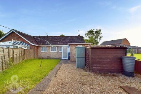 2 bedroom semi-detached bungalow for sale