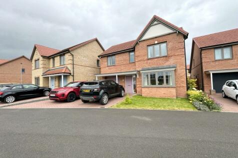 4 bedroom detached house for sale