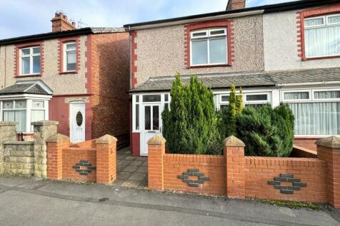 2 bedroom semi-detached house for sale