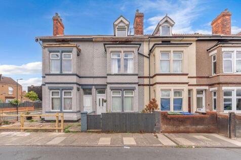 4 bedroom terraced house for sale