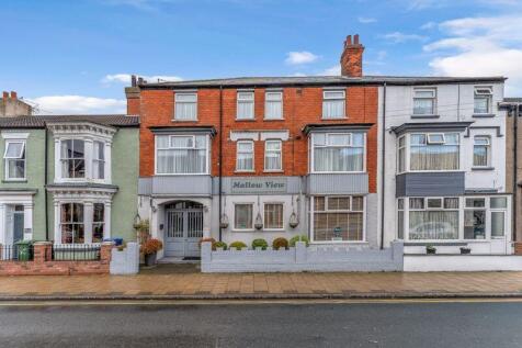 16 bedroom house of multiple occupation for sale