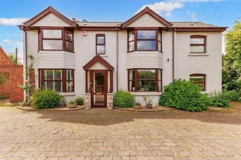Evesham Road, Pershore WR10 4 bed detached house for sale