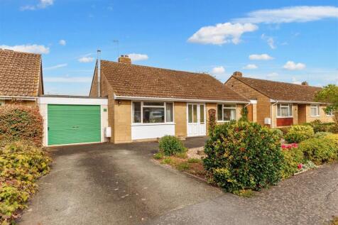 Orchard Drive, Little Comberton WR10 2 bed semi