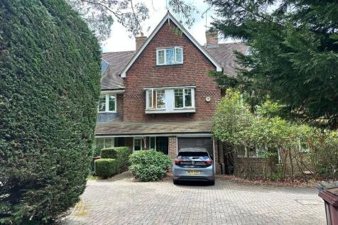 5 bedroom terraced house for sale