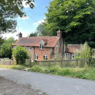 1 bedroom cottage for sale