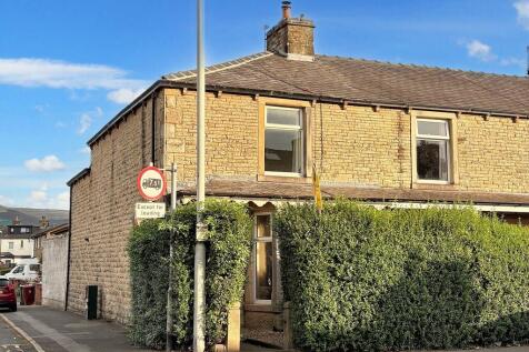 Chatburn Road, Clitheroe, BB7 2 bed terraced house for sale